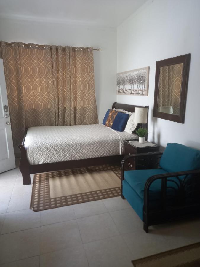 A Taste Of Paradise - Vacation Rentals Close To Us Embassy & Restaurants Nassau Kültér fotó
